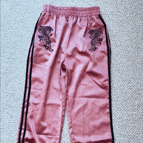 Tiger joggers - Picture 1 of 2